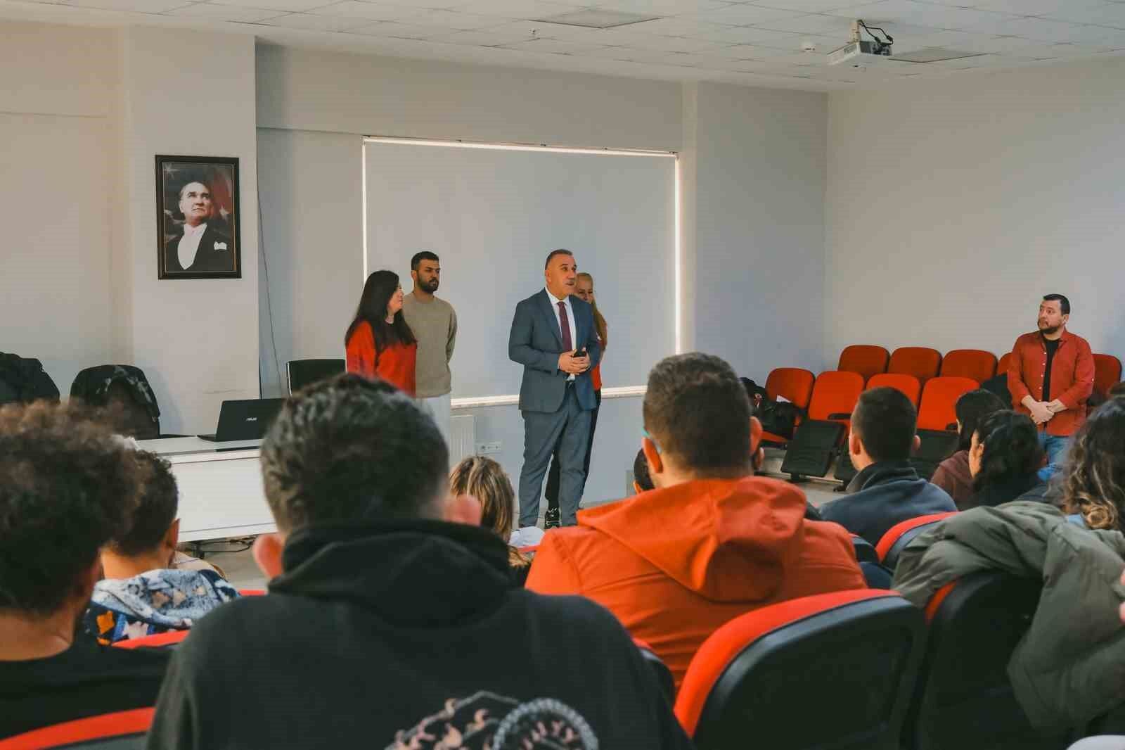 Yuzme Antrenorluk Kursu Aydinda Basladi 111869B865903Fc697286B7612B09F11-1