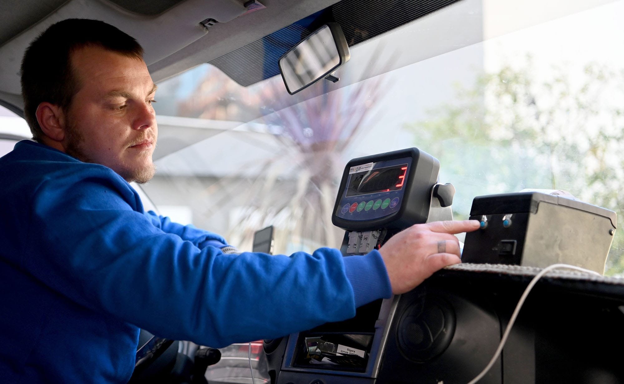 902E5F24 4C4B 4645 8561 C685A9Ebd535