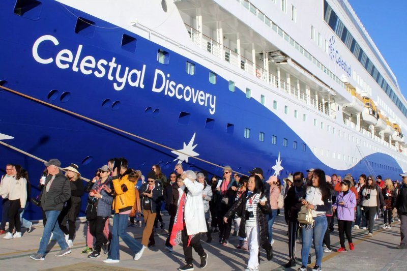 Adanin Bekledigi Yuzen Oteller Hurmuz Bogazindan Gecti 656869 Bdbc18