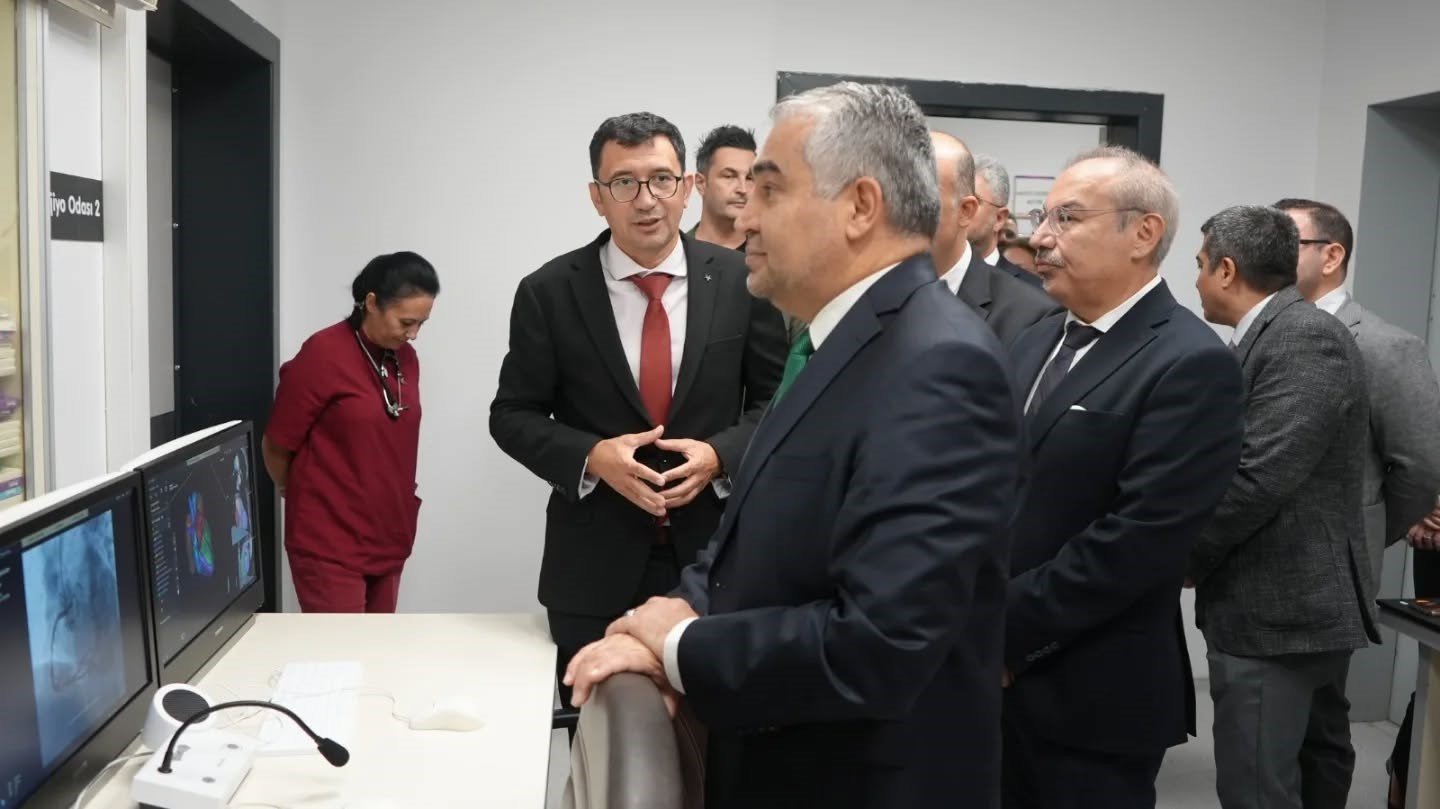 Adu Hastanesi Kardiyolojide Bolgenin Yukunu Tasiyor A4F808E35B6Efb9F0E27E17173Dc6Ef6