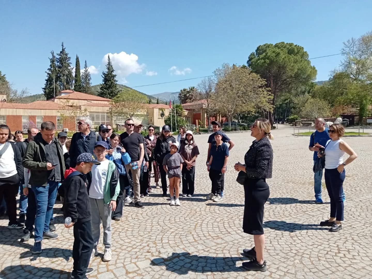 Afrodisiasta Emniyet Personeli Ve Aileleri Icin Ozel Turizm 656420 3D746D