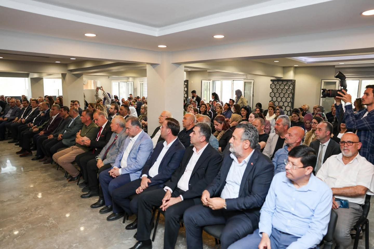 Ak Parti Aydinda Hedef Buyuttu 657741 D26791