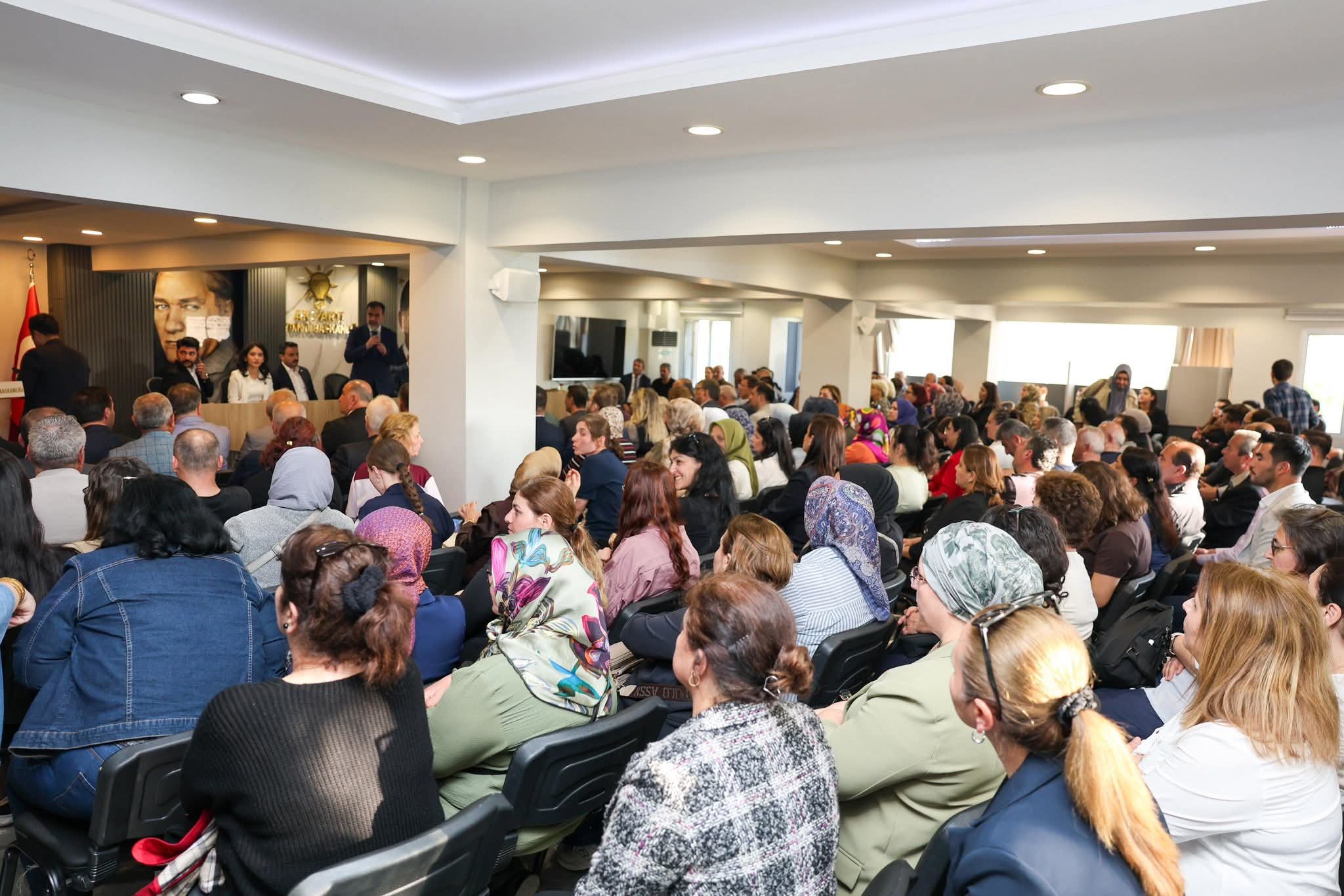 Ak Parti Aydinda Hedef Buyuttu 657741 E74461