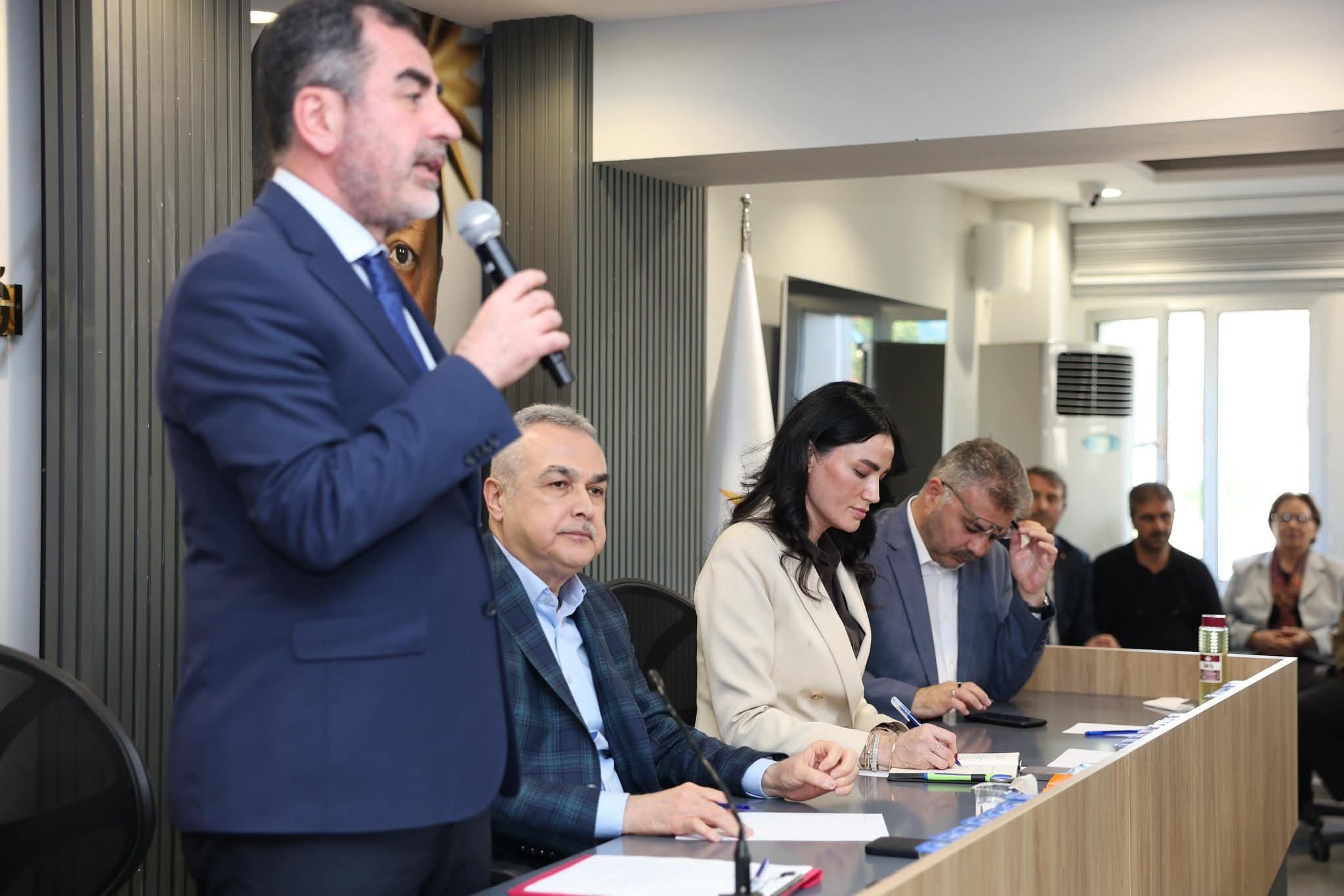 Ak Parti Aydinda Hedef Buyuttu 657741 F352Fb