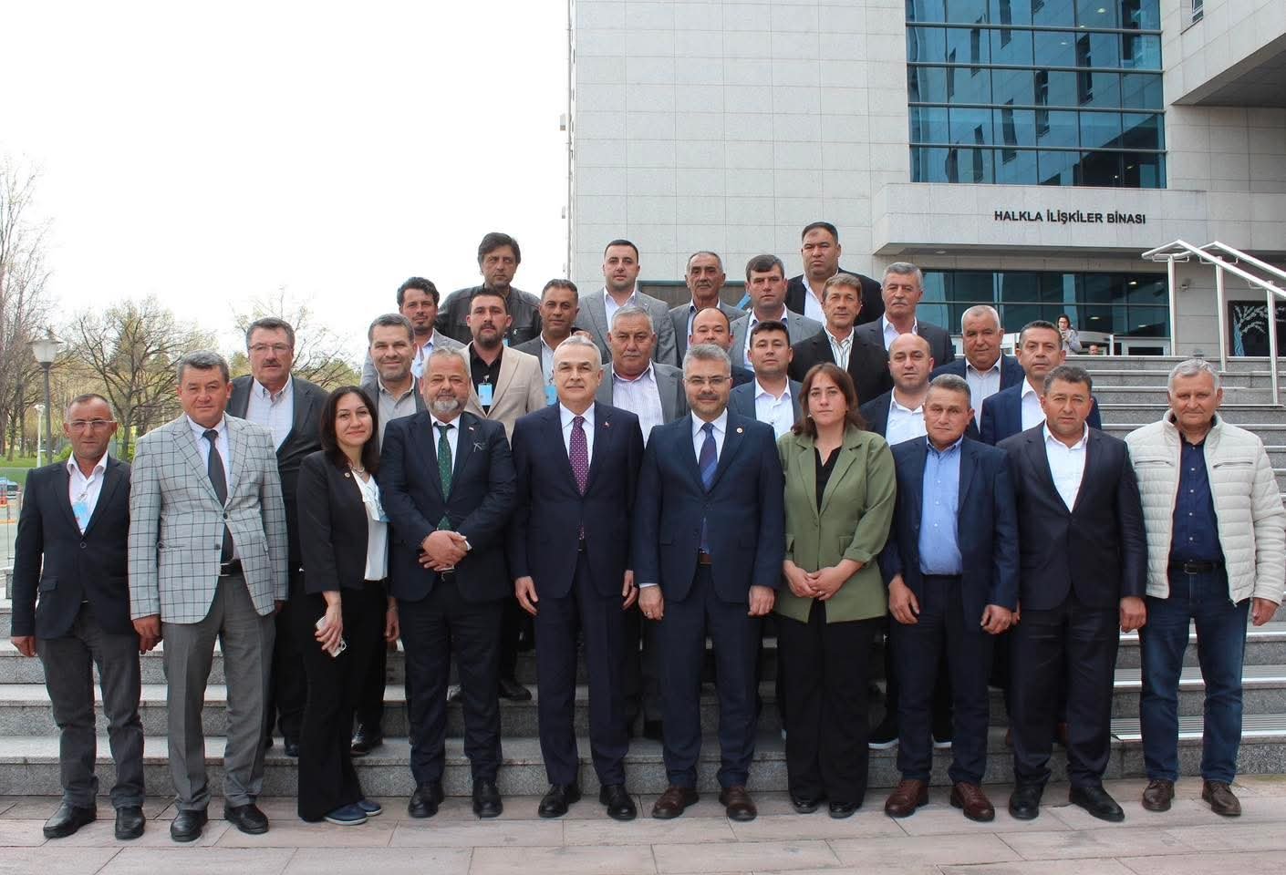 Ak Parti Kuyucaktan Ankara Cikarmasi Erdogan Ile Poz Verdile 655037 F785E6