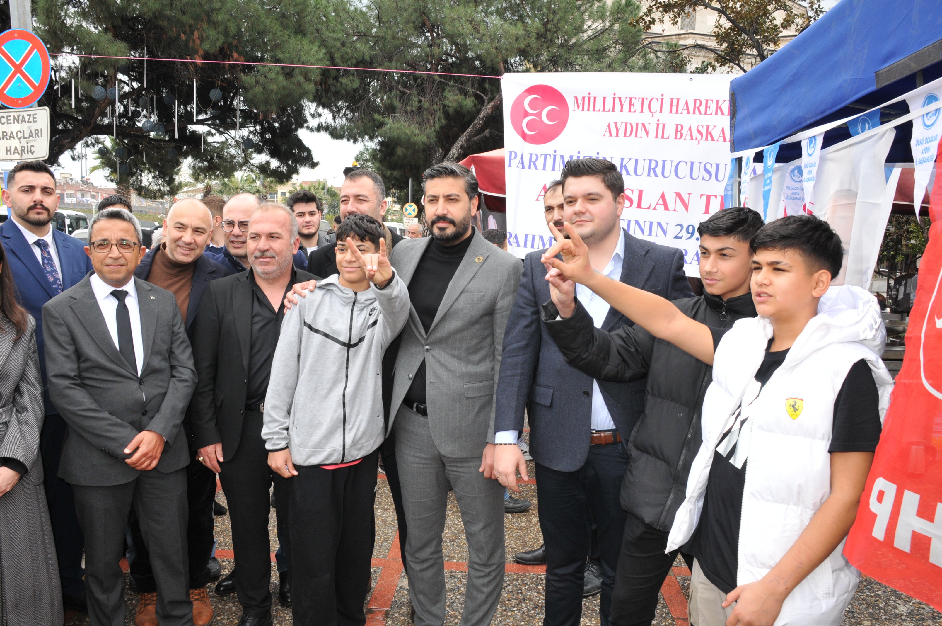 Alparslan Turkes Aydinda Dualarla Anildi 652422 2Db5E740A79Abe083Ab2763Bf32B9398