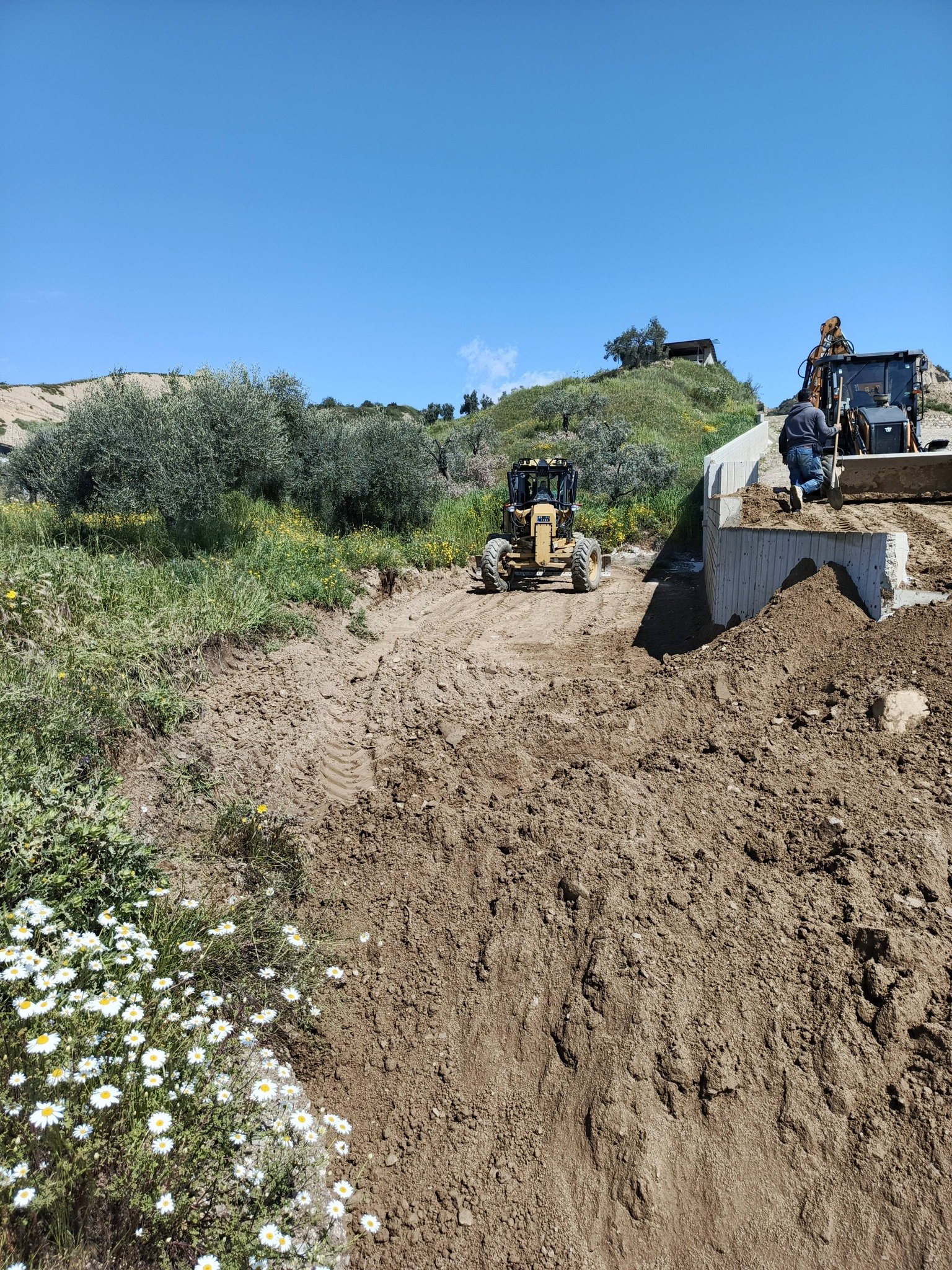 Arslanlida Yuzler Guluyor Nazilli Belediyesinden Yol Hamlesi 654007 3E982840510E9088052983223Eab59B2