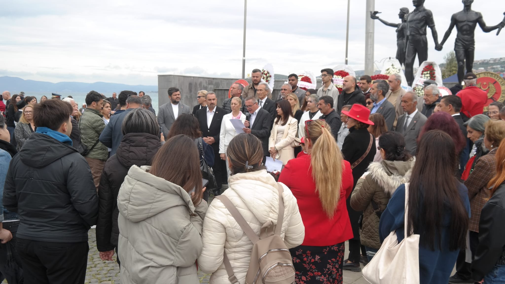 Ataturk Meydaninda Cocuklar Icin Gelecek Manifestosu 656924 38A555