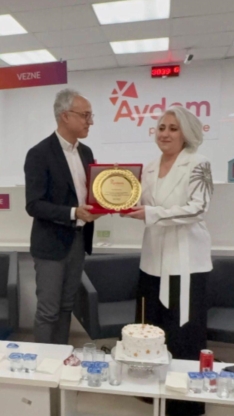 Aydemde 20 Yillik Emege Duygusal Veda 655081 8E1Ad5