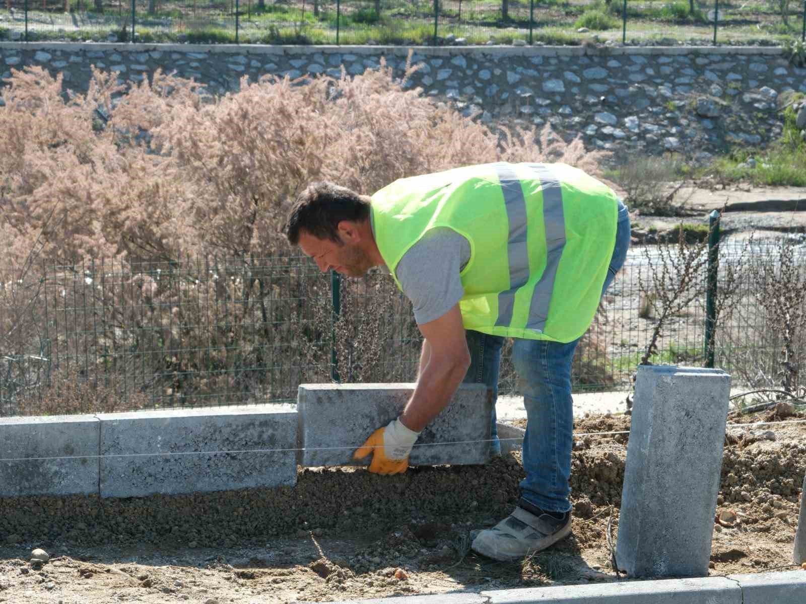 Aydin Buyuksehirden Buharkentte Yol Yapim Calismasi Da626C10401235B60C29B57E10Ba79Fa