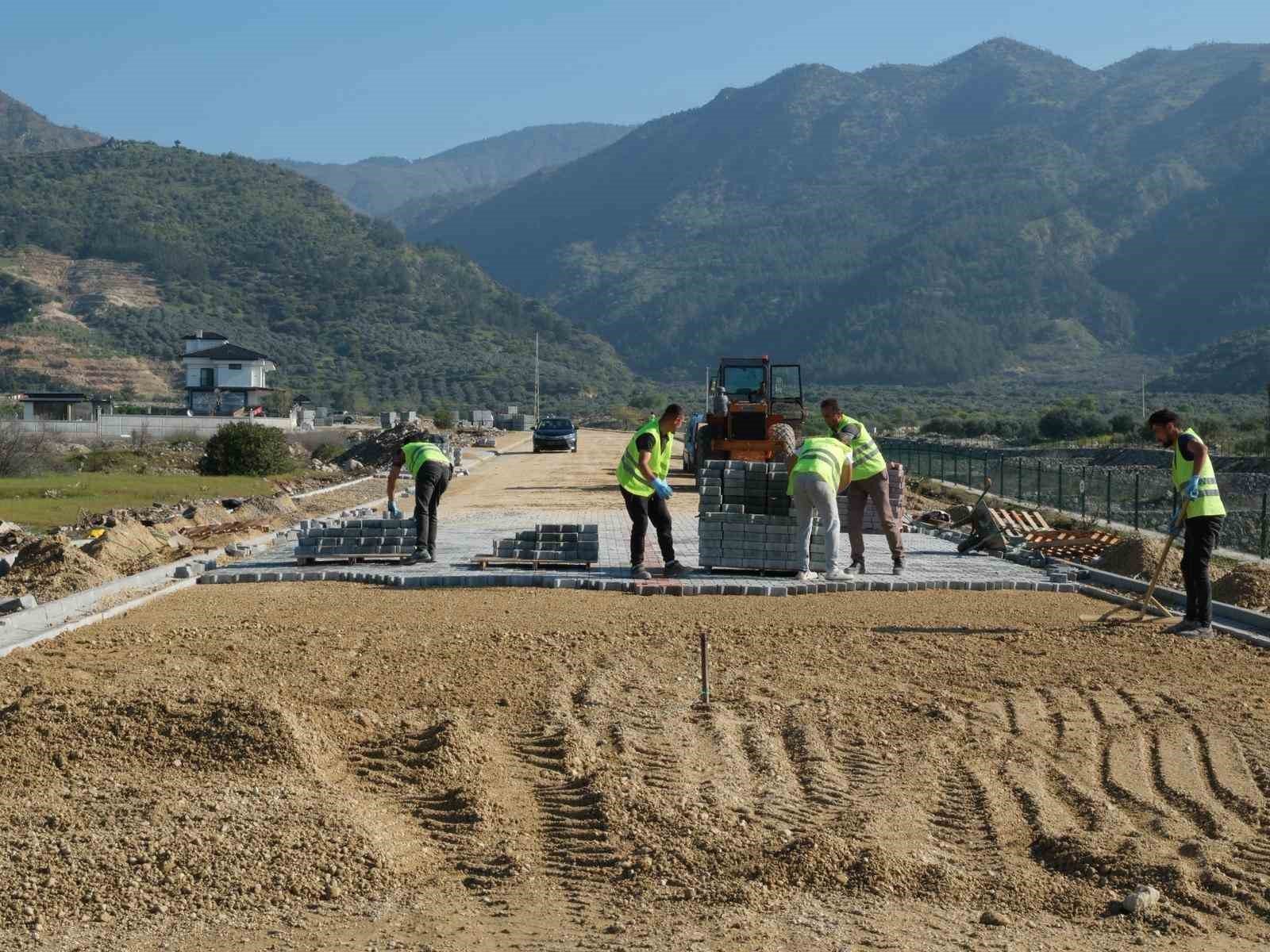 Aydin Buyuksehirden Buharkentte Yol Yapim Calismasi Ee2473B236D5B6Ff4777Ac910C91Dba7