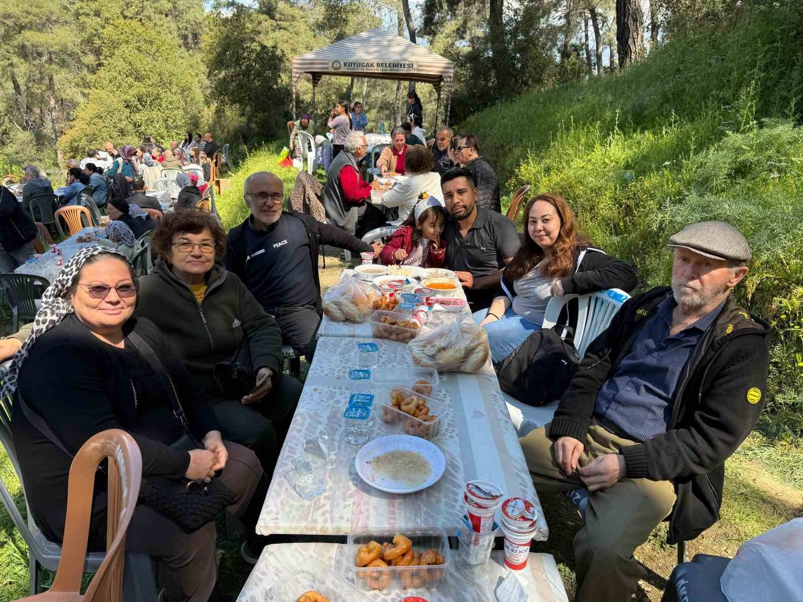 Aydin Daki 41 Yillik Gelenek Vatandaslari Ayni Sofrada Bulusturdu 1776751205736 475498