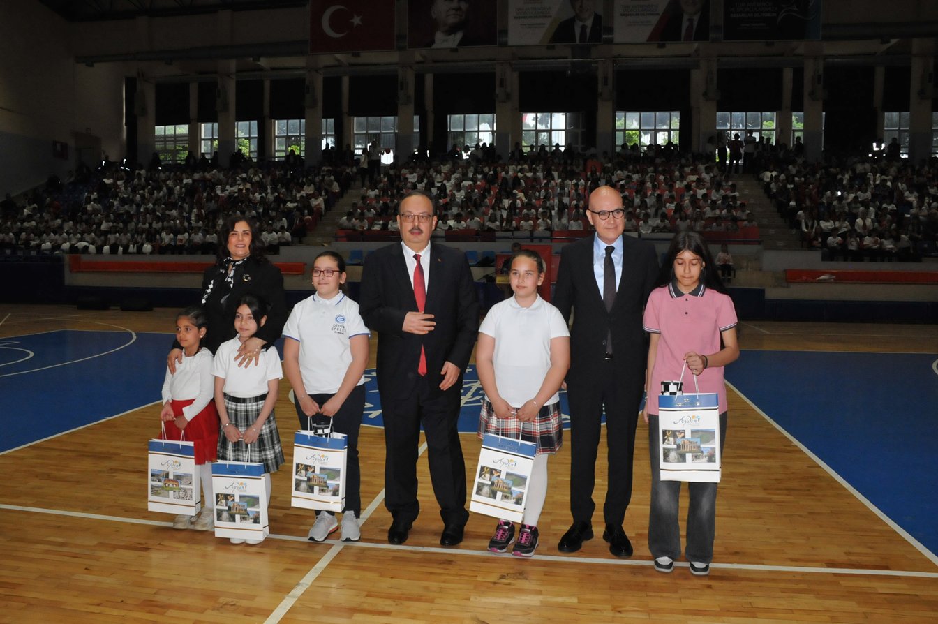 Aydinda 23 Nisan Buruk Kutlandi Saldirilar Golgesinde Toren 656810 554707