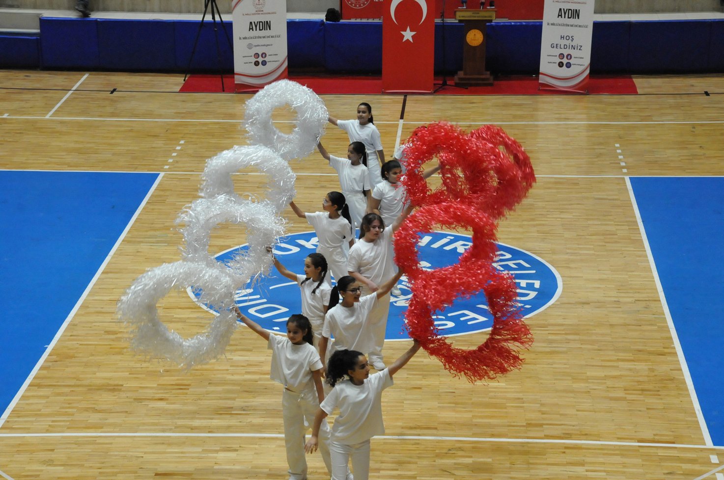 Aydinda 23 Nisan Buruk Kutlandi Saldirilar Golgesinde Toren 656810 8Fd781