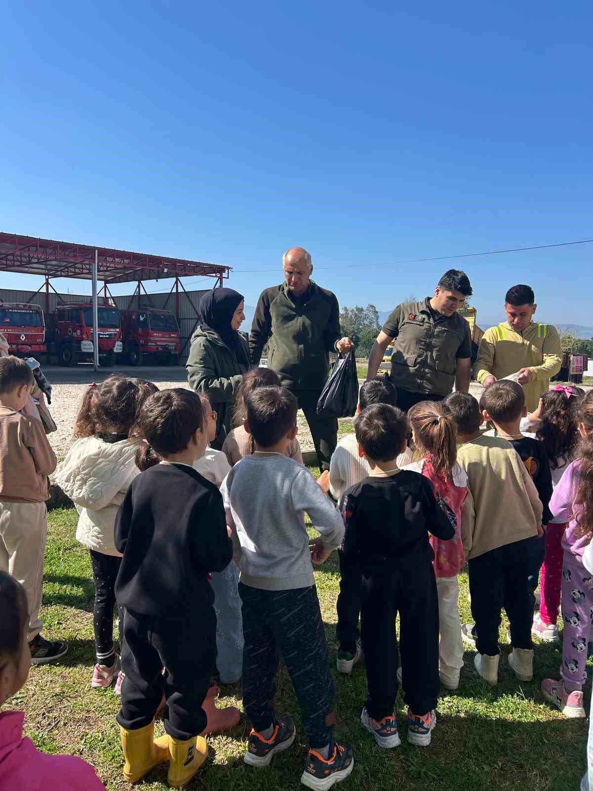 Aydinda Minik Ogrencilere Orman Ve Doga Sevgisi Asilandi D5Da5Cd9C7Df45B3454797De87Fe6F73