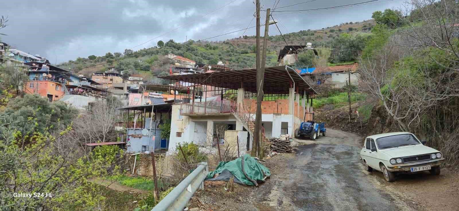 Aydinda Saganak Yagislar Sonrasi Daglarda Heyelan Olustu F14C4744Be980Bbb2F30553021769Ffb