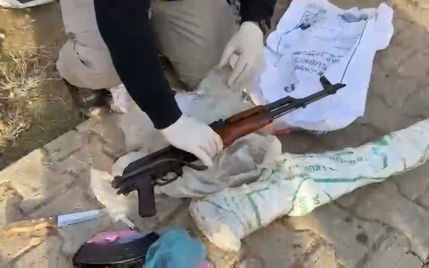 Aydinda Silah Operasyonu 652873 14296A03341519A112910Befcf02B1C1