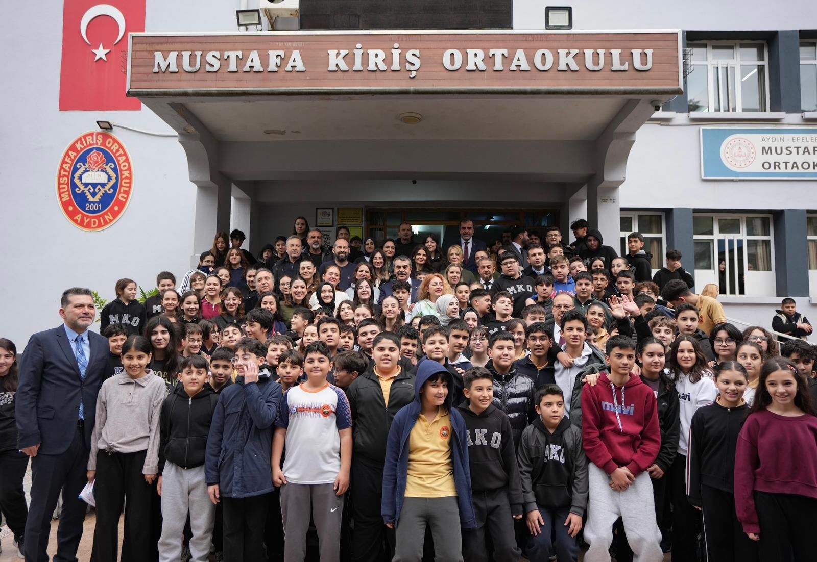 Aydinda Siniflar Ne Kadar Kalabalik Bakan Tekin Acikladi 652192 68Dc715188Ad4Aaa2E354Dae1F50348E