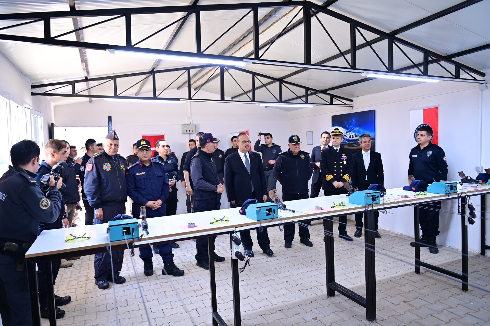 Aydinda Vefa Ornegi Sehit Polisin Adi Poligona Verildi 656426 5Ac53D