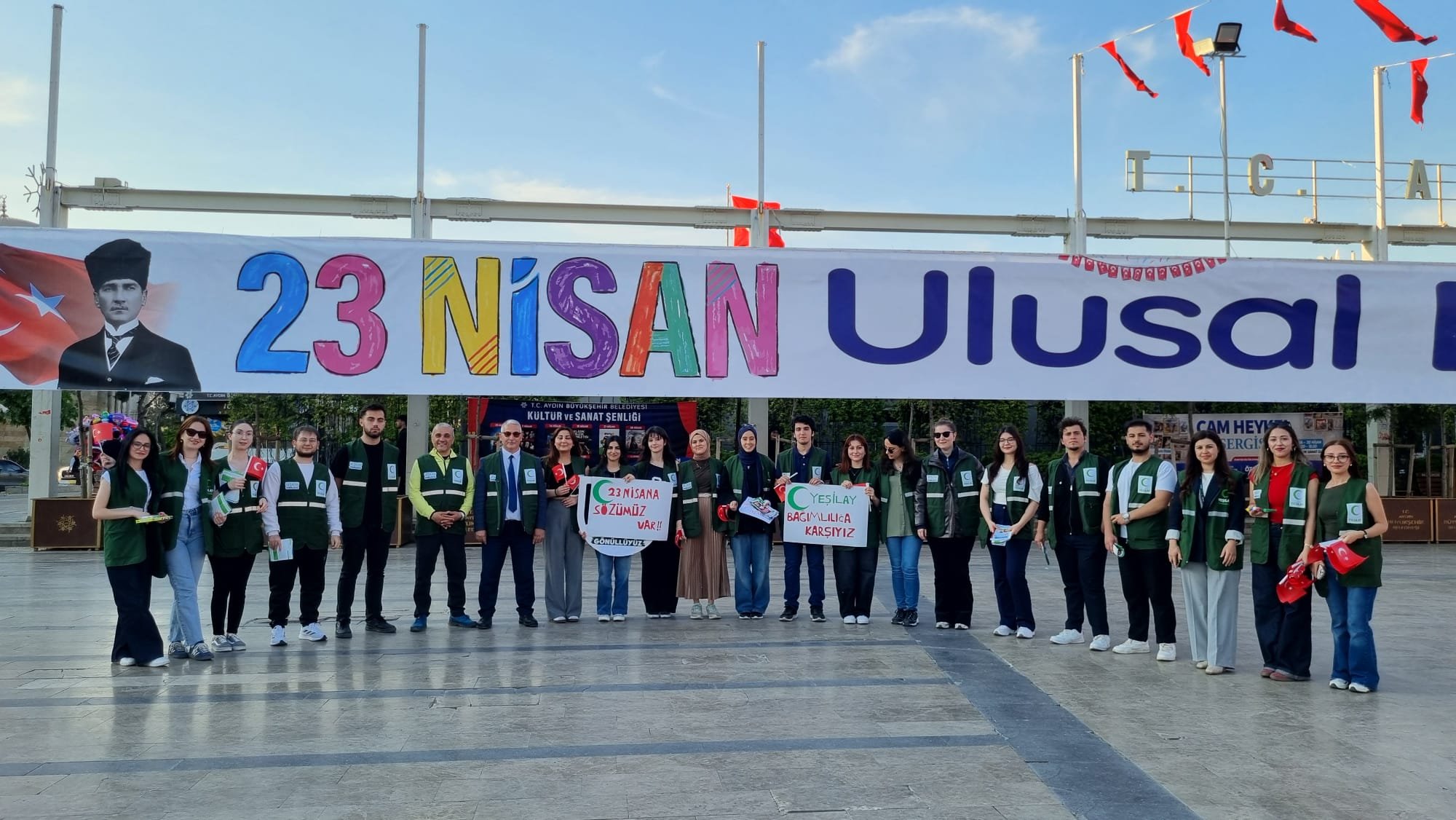 Aydinli Minik Kalplere Anlamli Hediye 656510 90D592