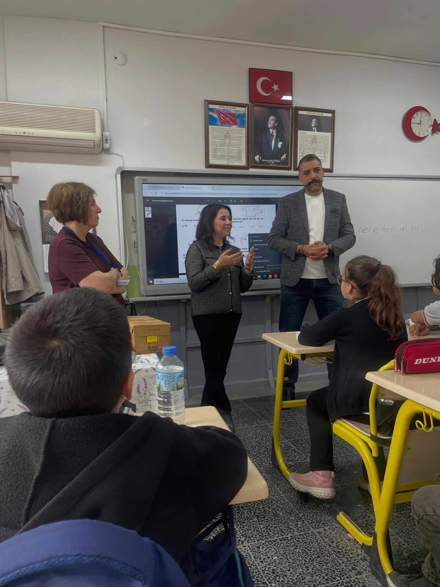 Aydinli Muhtarlardan Ogrencilere Hayat Dersi 652290 3Feb131Ed5E5Bc21678Dfa2354B2292C