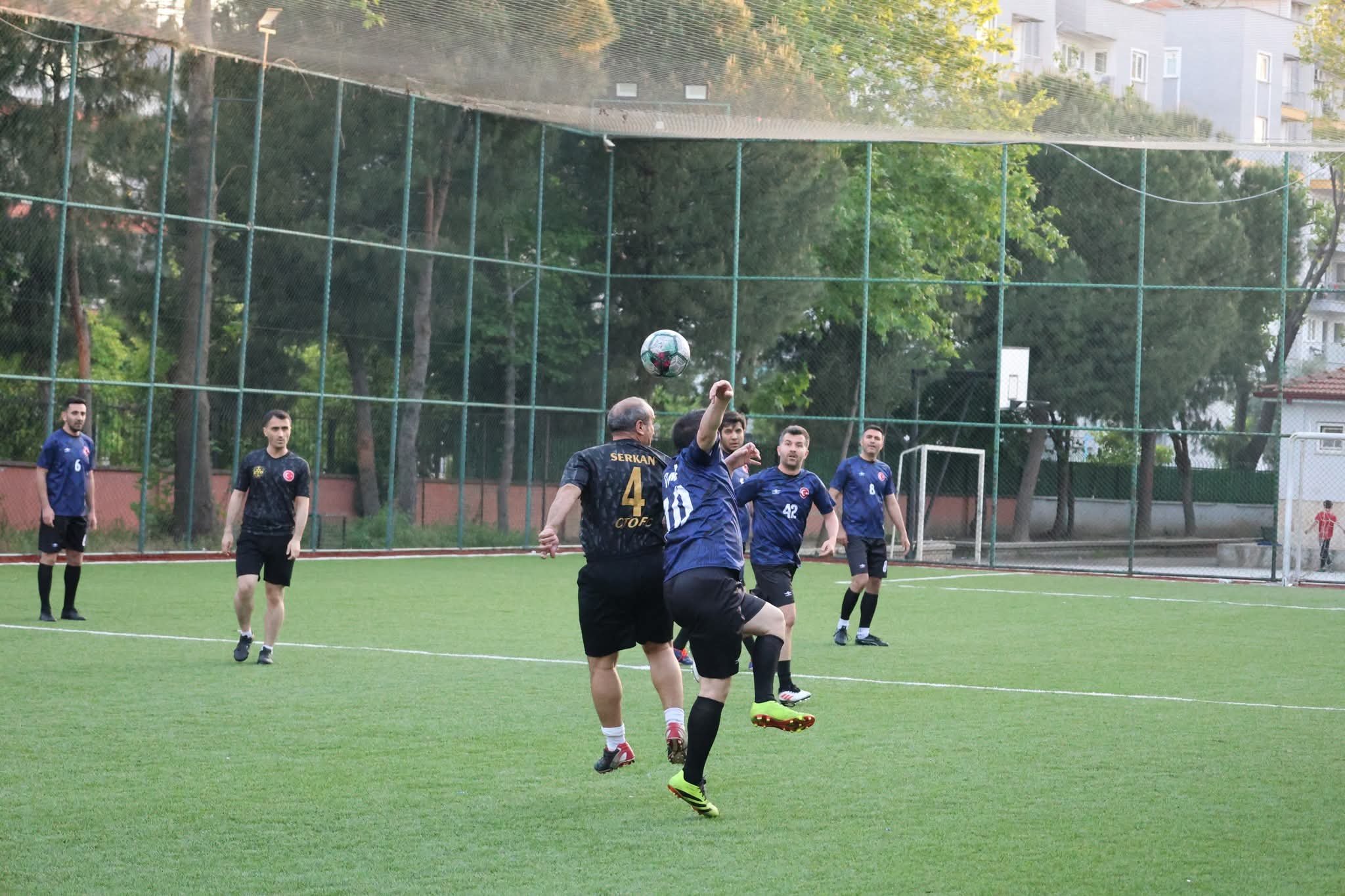 Aydinli Saglik Personeli Bu Kez Sahada Ter Dokuyor 657744 A8Fd04