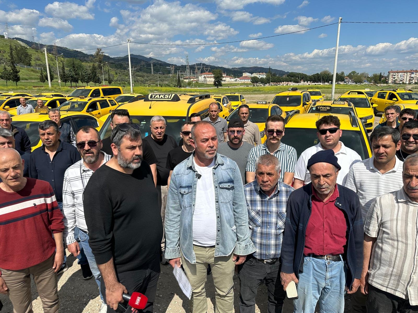 Aydinli Taksiciler Zam Istiyor Indibindi 250 Lira Olsun 655870 9938F2