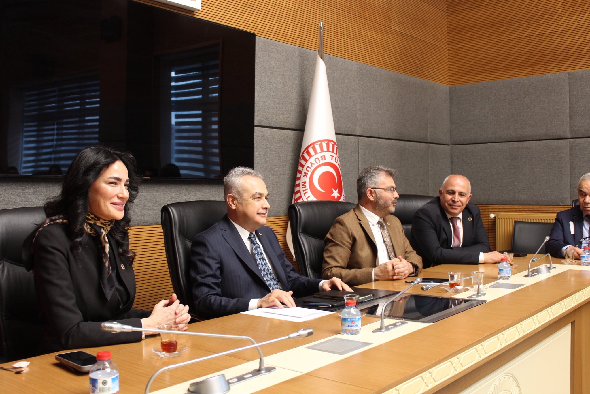 Aydinlilar Ankarada Bulustu 656462 47E1A3