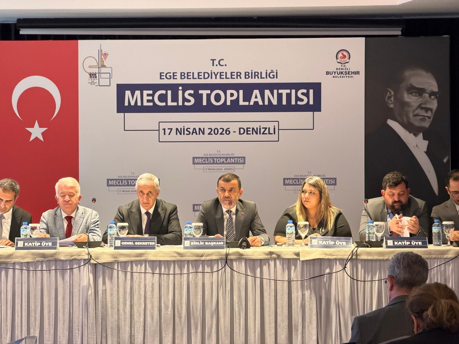 B1Ef52E2 19F2 480A A895 02B29443Ab88