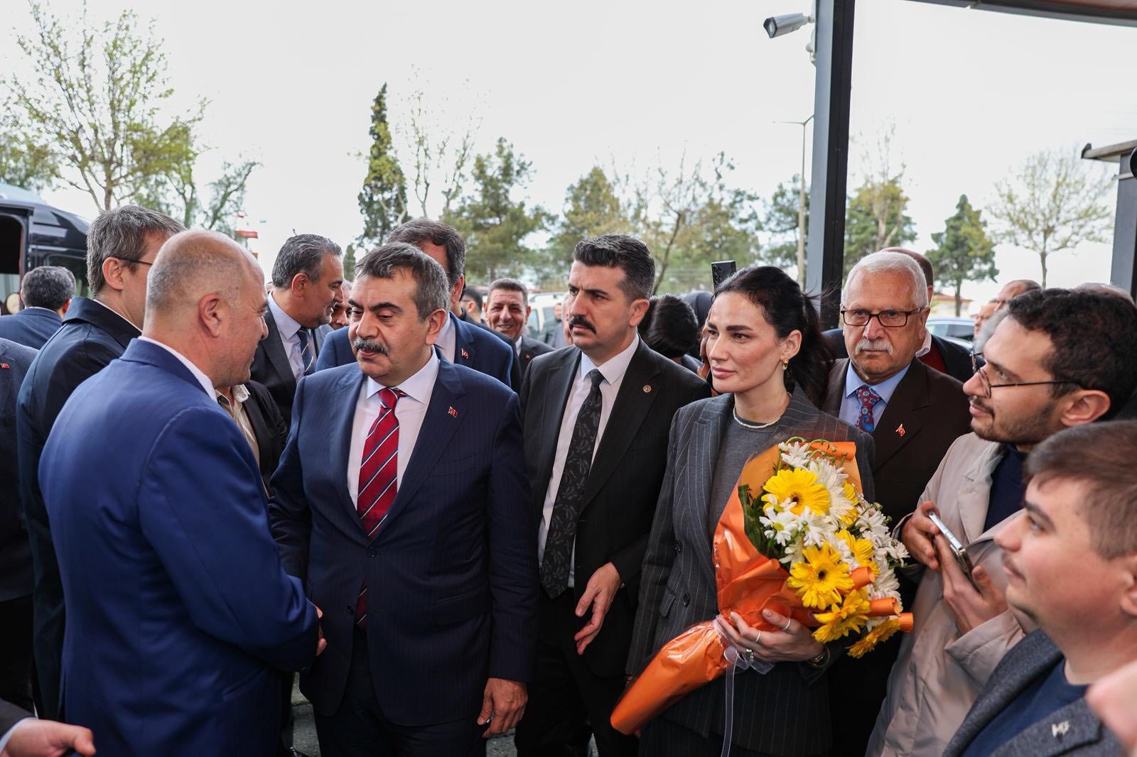 Bakan Tekinden Aydinda Sert Sozler Asrin Hirsizi Ve Anlama Ozurlu Cikisi 652204 1Bdd34Ad221B4973E1Ad790675D16430