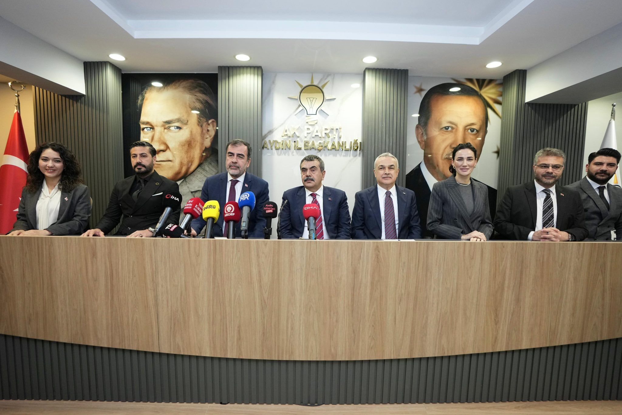 Bakan Tekinden Aydinda Sert Sozler Asrin Hirsizi Ve Anlama Ozurlu Cikisi 652204 6942B9Febc4E5Fe87Dc10926Eb9D10B4