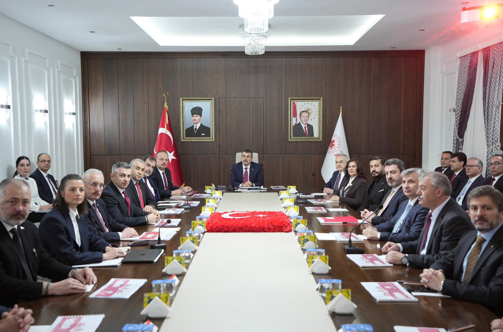 Bakan Tekinin Sozleri Gundem Oldu Agzina Biber Surmek Lazim 652180 Cf8124994A9B8A3932A6147F54741Fb6