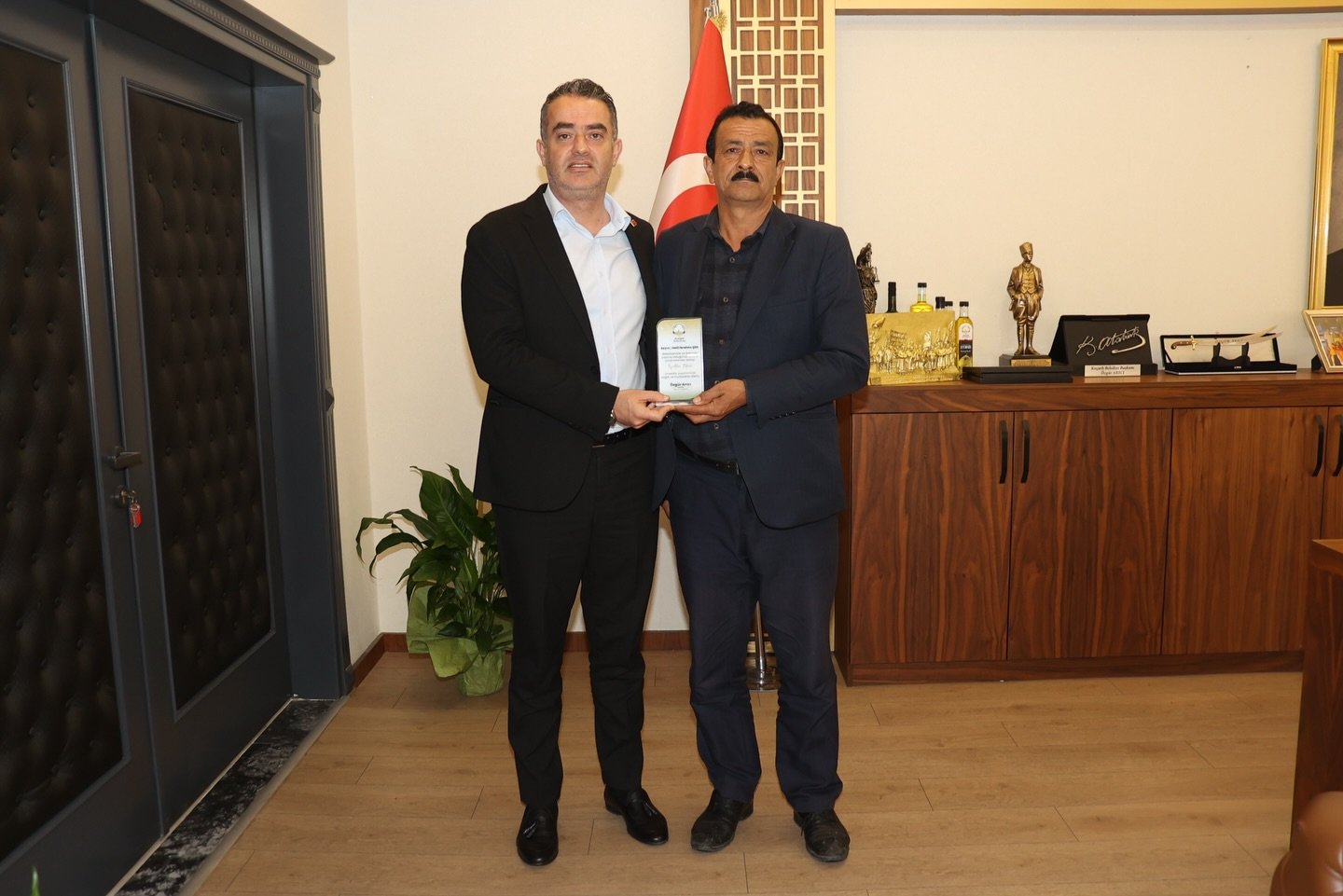 Baskan Arici Emekli Personelin Haklarini Odedi 653077 Dbf5884877A3995D4Fccc40C9E14731B