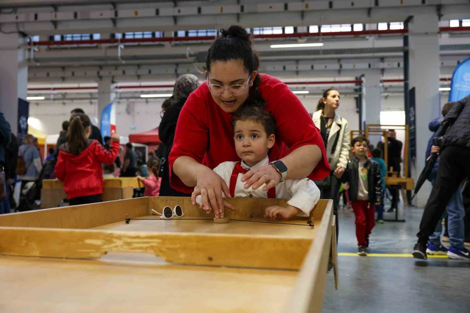 Baskan Cercioglu Ndan Cocuklara 23 Nisan Hediyesi 1776965704582 425259