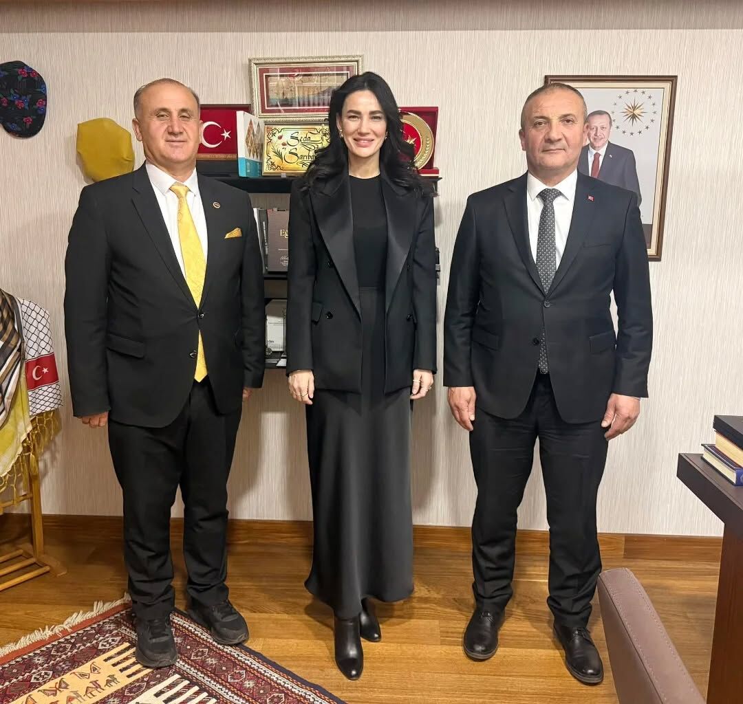 Baskan Kayadan Ankaraya Incirliova Cikarmasi 651610 Fcf332A5763900C6485D115A49684E52