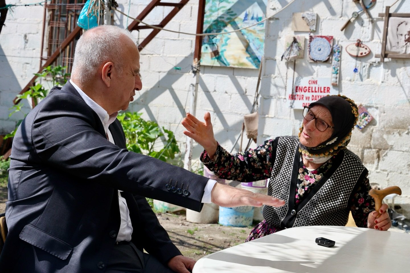 Bir Asirlik Omur Cineli Kadriye Nineye Anlamli Ziyaret 653629 0202Ade0Dac13A6Ddae08Af3Bd5E2F9D