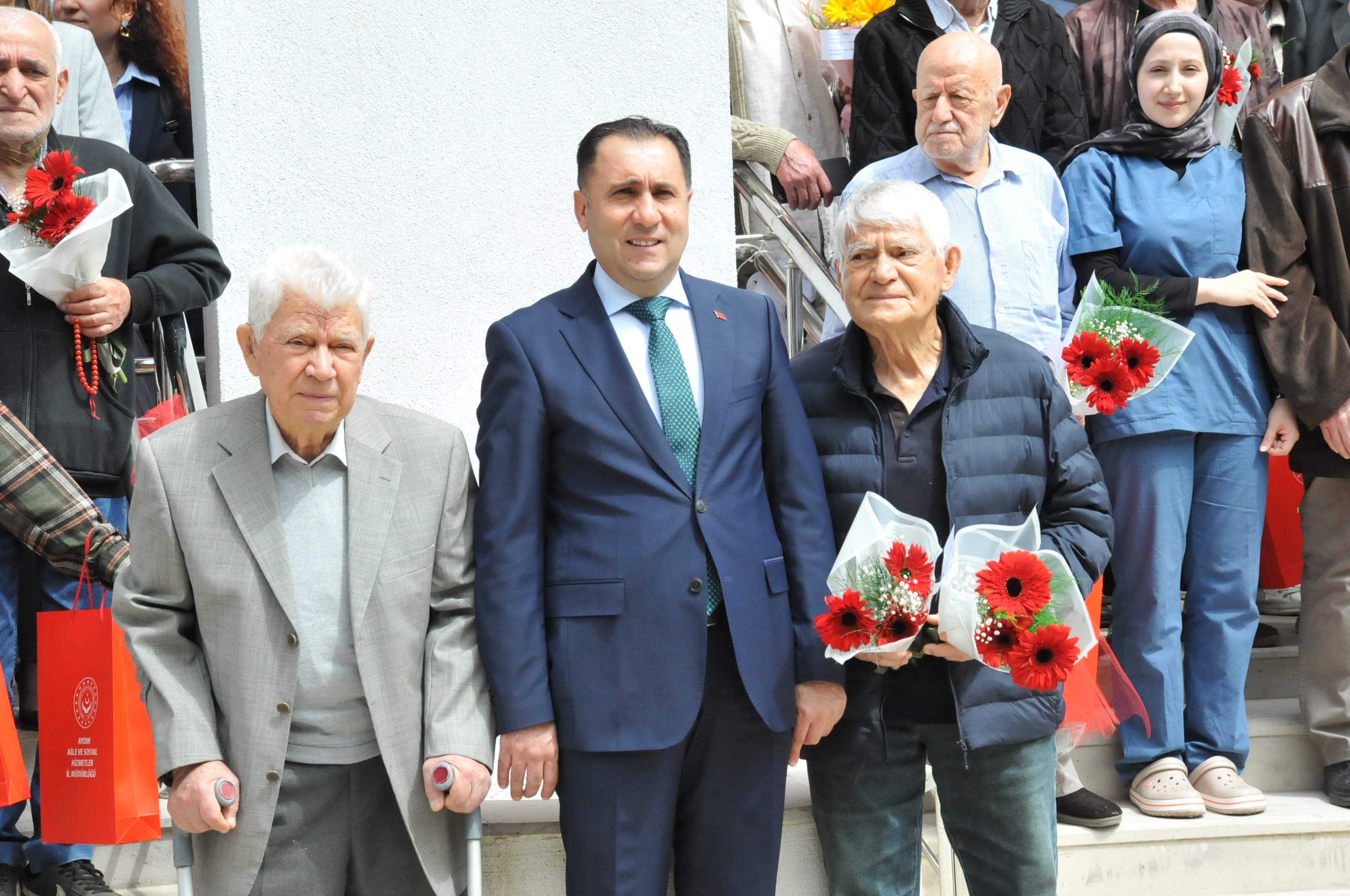 Bir Bagistan Daha Fazlasi Bagislanan Milyonluk Arsa Yaslilar 655634 36A422