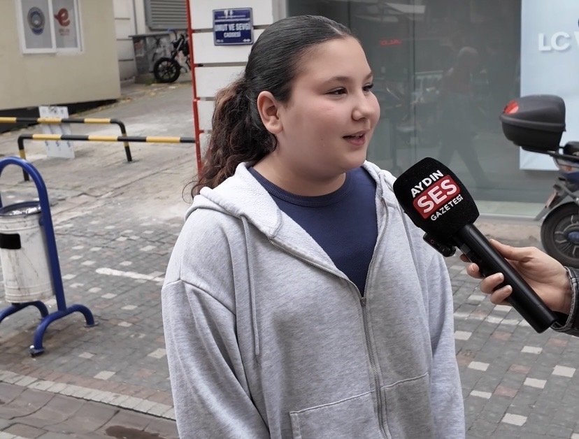 Bir Nesil Evde Aydinda Ev Gencleri Dosyasi 657480 4D27Ed