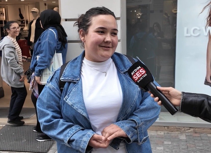 Bir Nesil Evde Aydinda Ev Gencleri Dosyasi 657480 8Aa80C