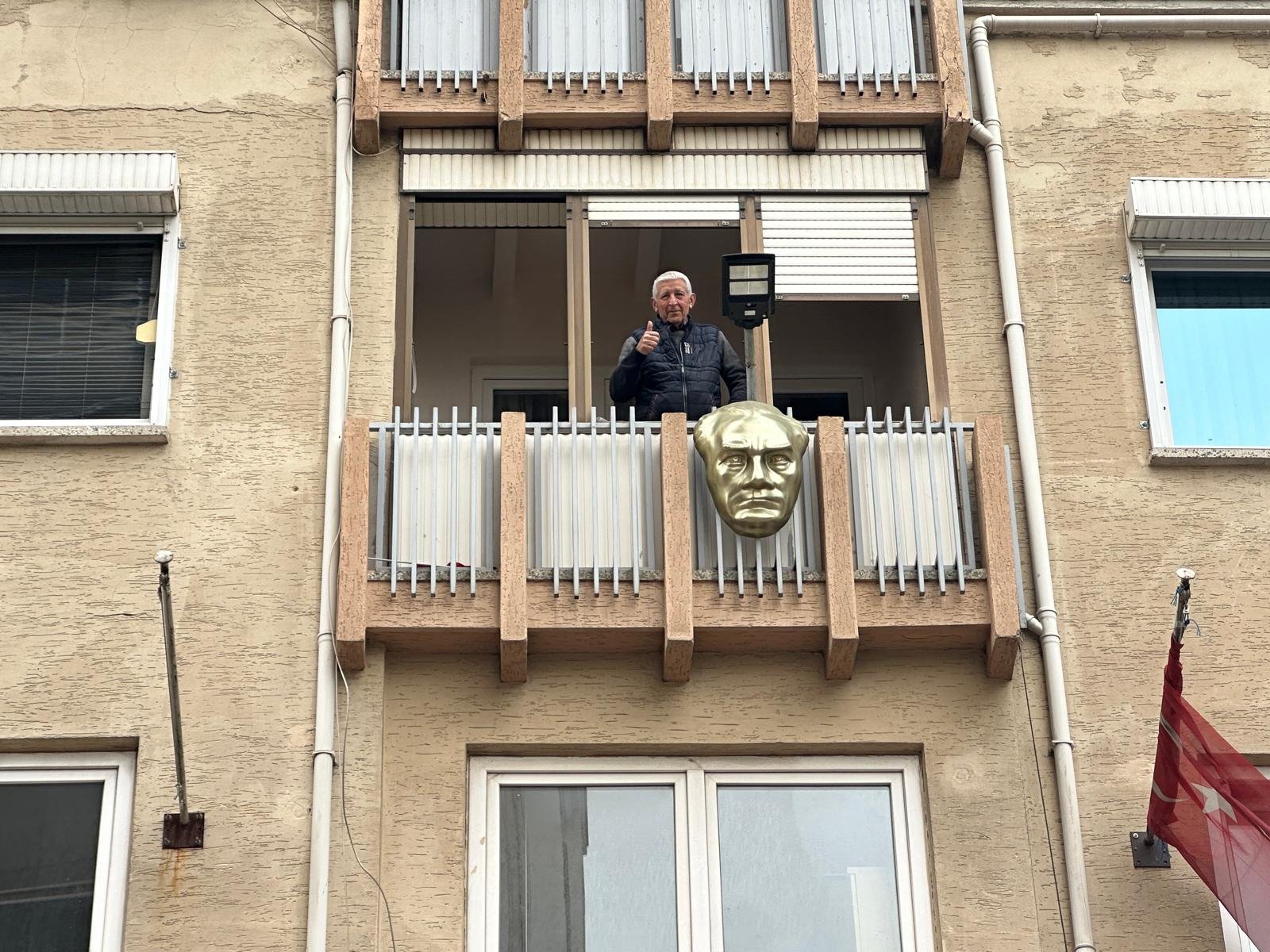 Boyle Ataturk Sevgisi Gorulmedi Incirliovada Dikkat Ceken Bi 655779 B2363B