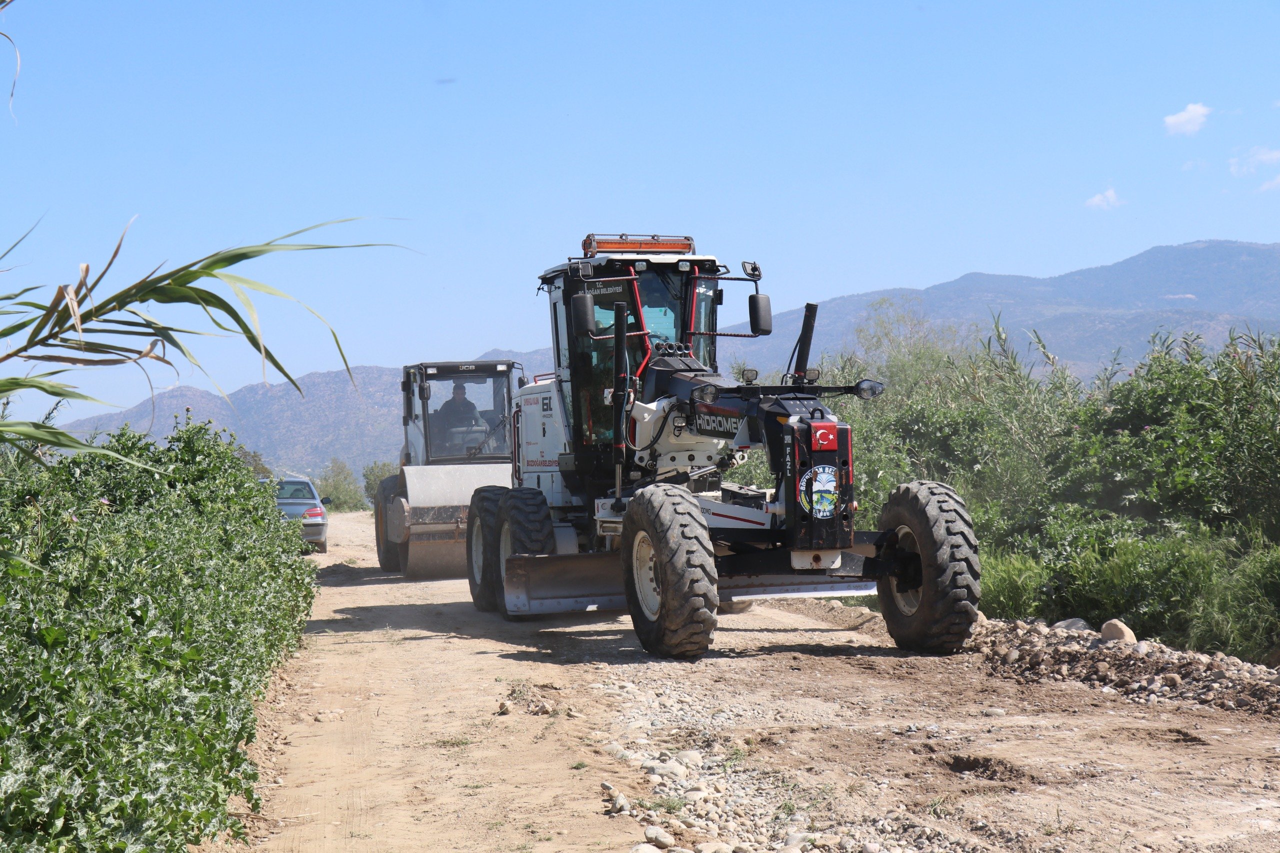 Bozdogan Belediyesinden Ureticiye Yol Hamlesi 657152 8C28Dc