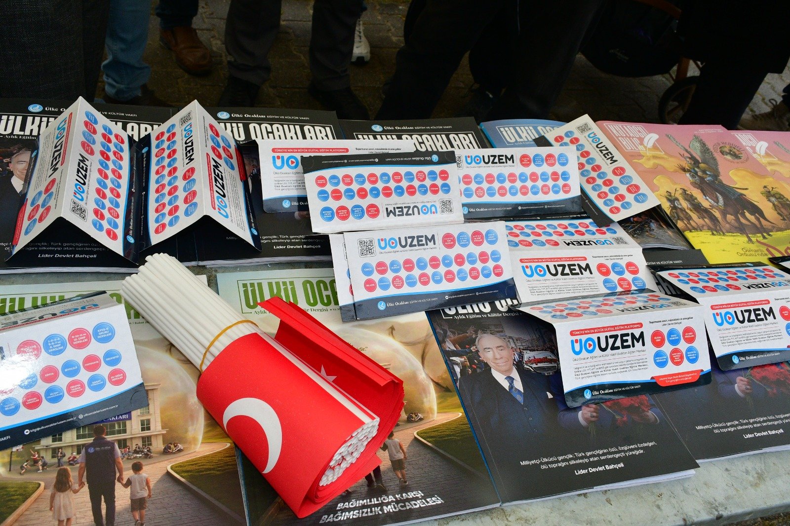 Buharkent Ulku Ocaklarindan Cocuklara Egitim Hediyeli Kutlam 657194 4F1772