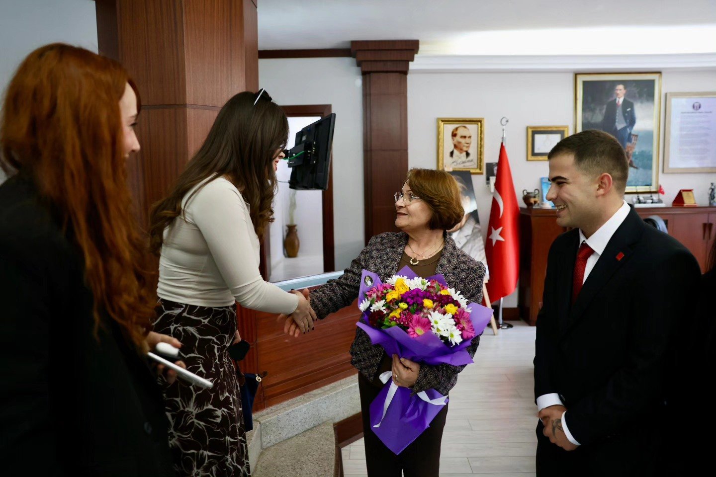 Chpnin Baskansiz Genclerinden Baskan Gencaya Ziyaret 653712 919756897250E214823Cd4C76Ab4B177