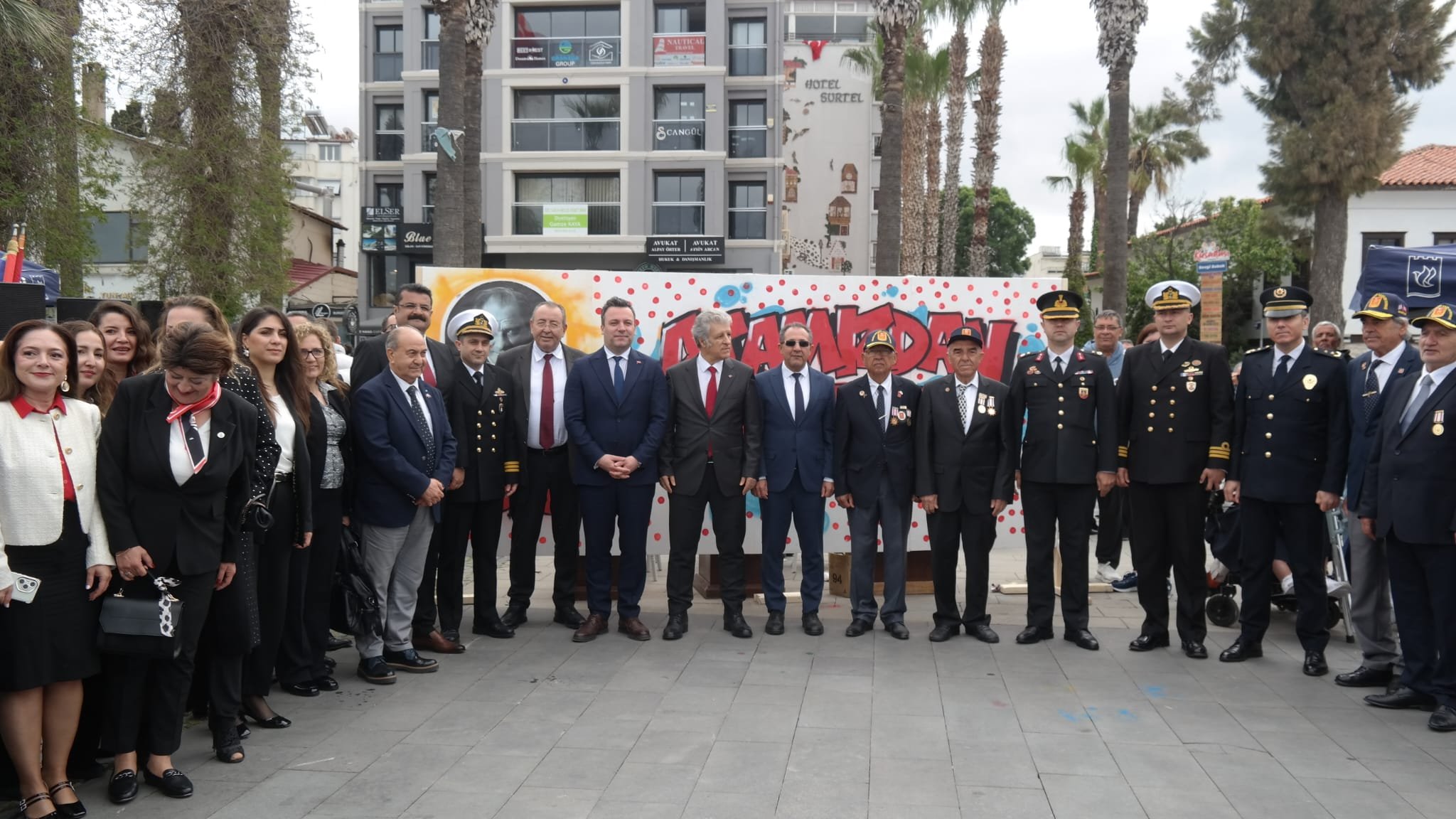 Cocuklar Atanin Huzurunda Bayramlarini Kutladi 656837 C9E265