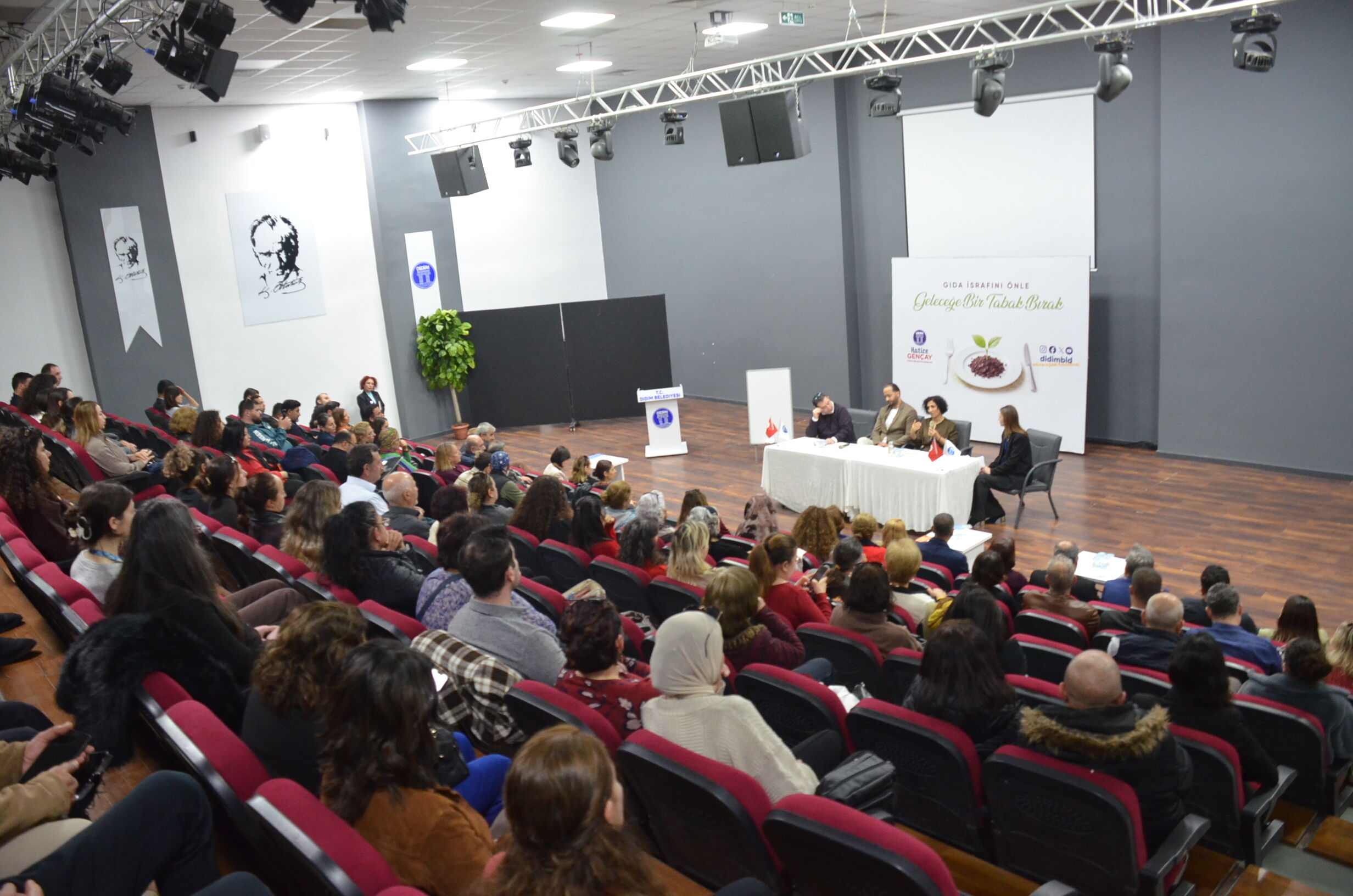 Didim Belediyesinden Israfa Karsi Farkindalik Paneli 652029 Bcfde8F7Fa4D94Cb420Bd1Bd376B4529