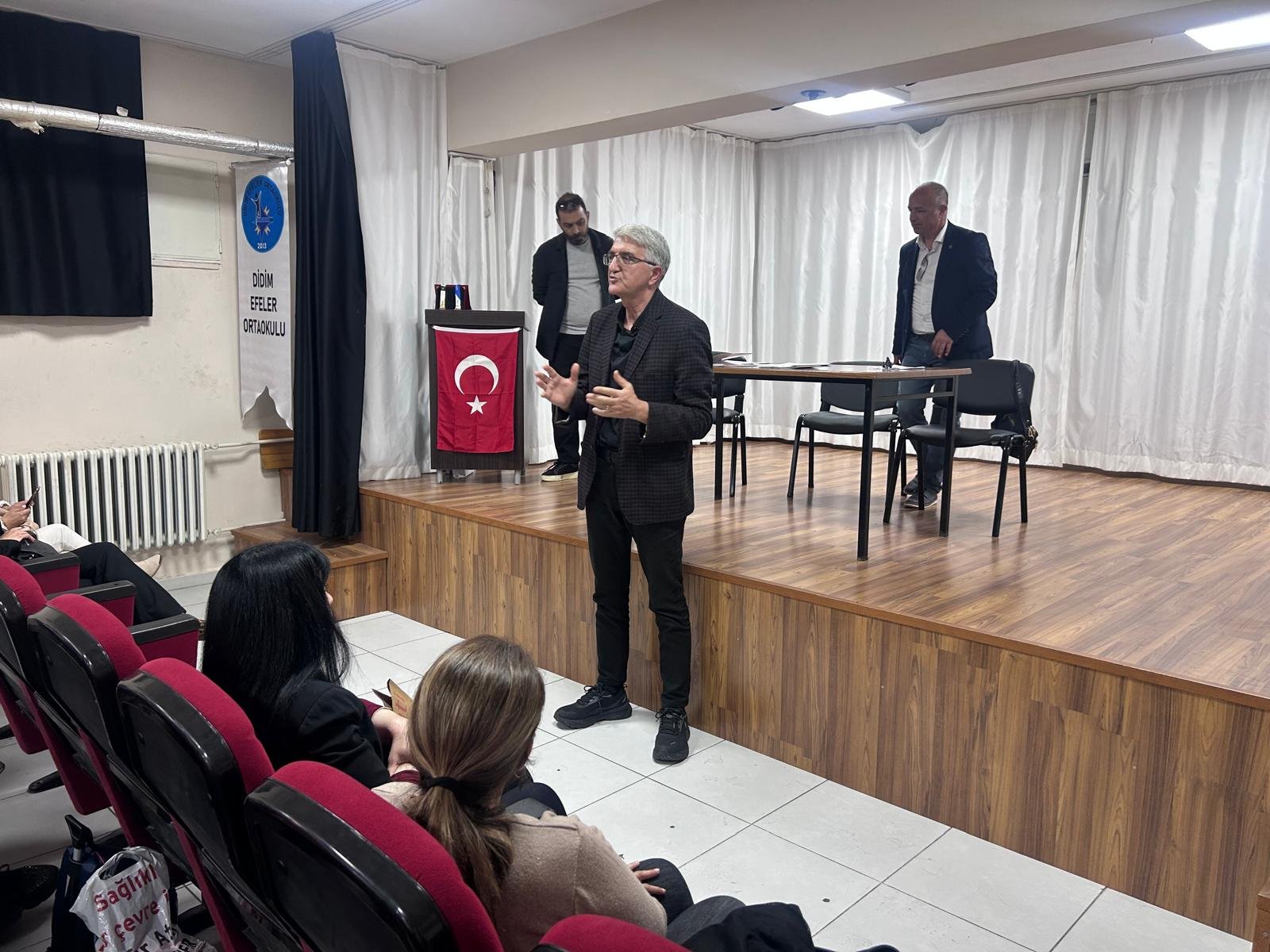 Didimde Yeni Proje Kagit Kalemle Zeka Oyunlari Bilgilendirme Toplantisi Yapildi 653625 43B8Bca1B4Dd7690936Fd0Badc0087E9