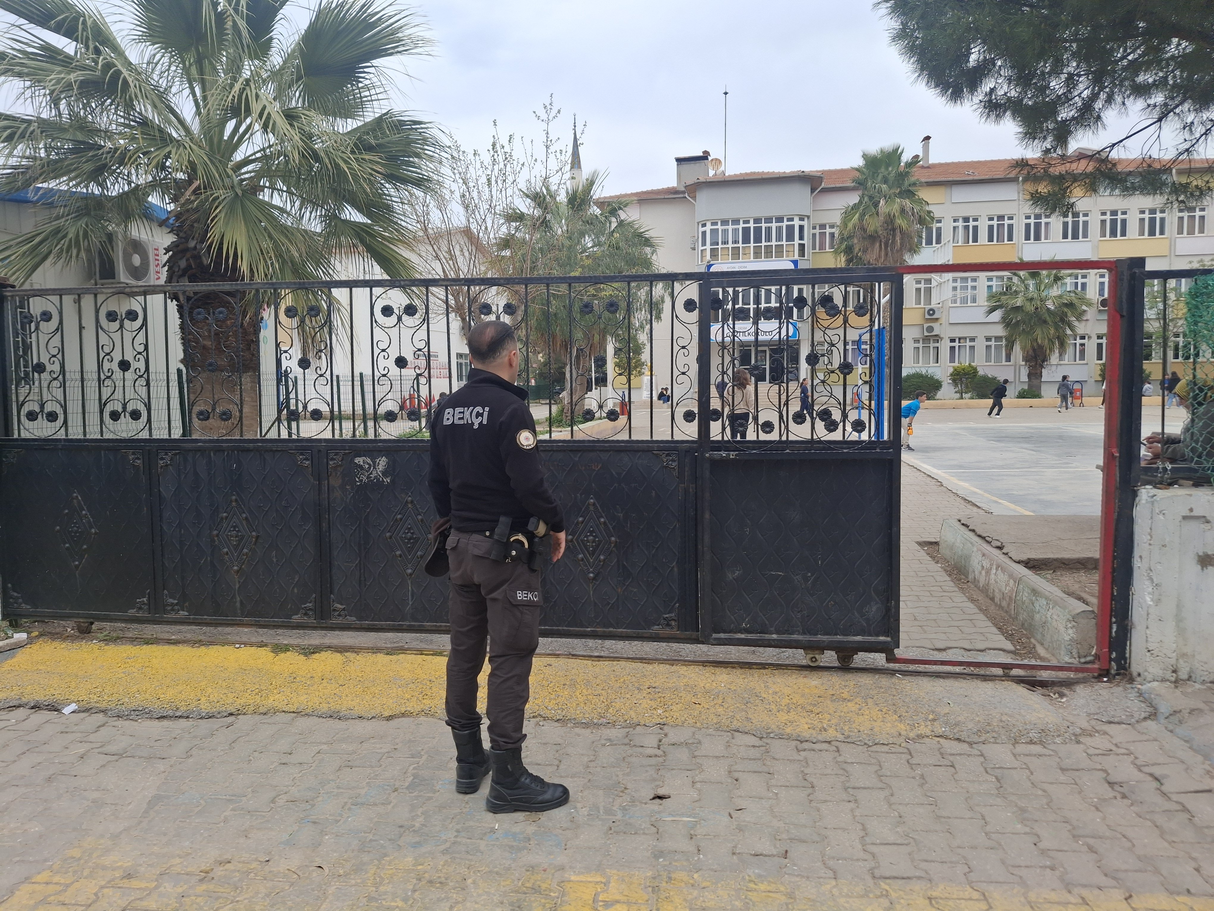 Didim’deki okullarda bekçiler göreve başladı