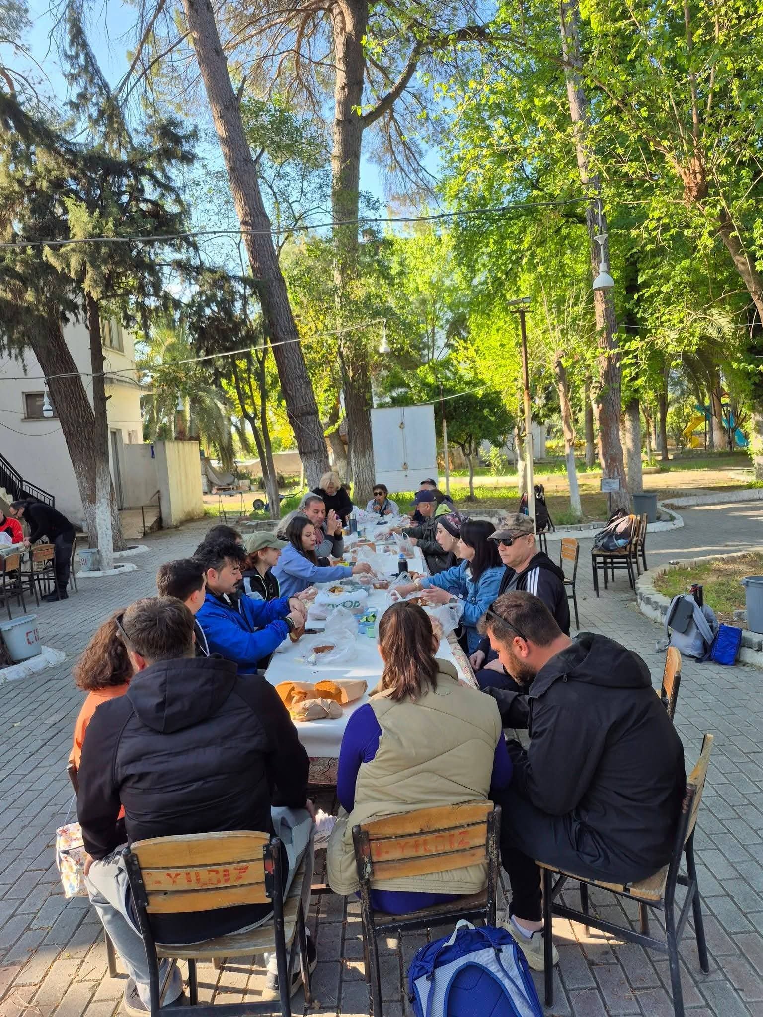 Doga Tutkunlari Bahcekoyde Bulustu 656630 A91D58