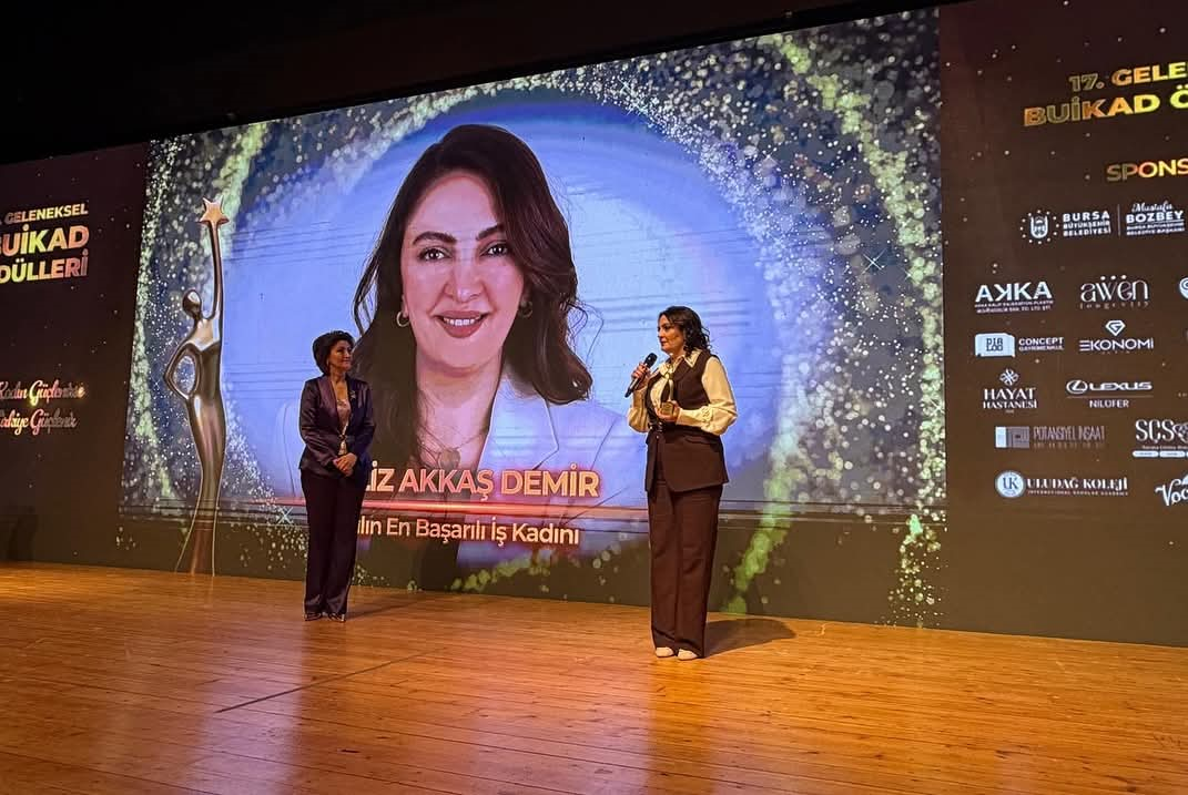 Dunya Savunma Hattinda Bir Turk Kadini Filiz Akkas Demir 651916 09Df654Eb049D791Dbe99A8A1F352Fbe