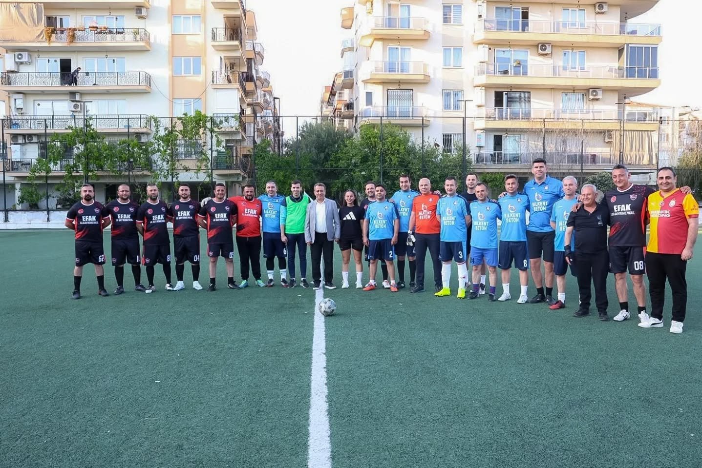 Efelede Futbol Heyecani Basladi Baskan Yetiskin Ilk Santrayi 657809 571565